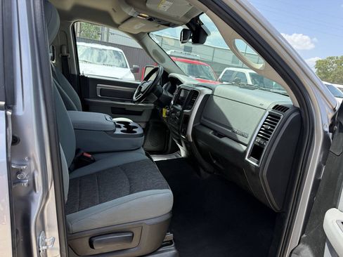 Used 2019 RAM 1500 Big Horn RWD image 10