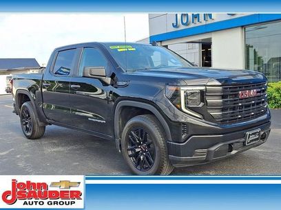 Used 2024 GMC Sierra 1500 Pro w/ Graphite Edition
