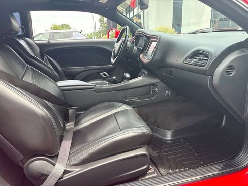 Used 2018 Dodge Challenger GT w/ Driver Convenience Group AWD/4WD image 36