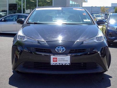 Certified 2022 Toyota Prius LE FWD image 3