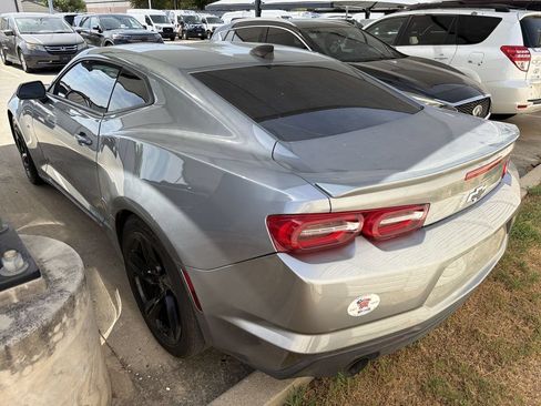 Used 2023 Chevrolet Camaro LT w/ Technology Package RWD image 2