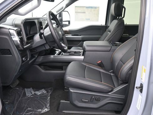 New 2026 Ford F350 Lariat w/ Black Appearance Package image 5