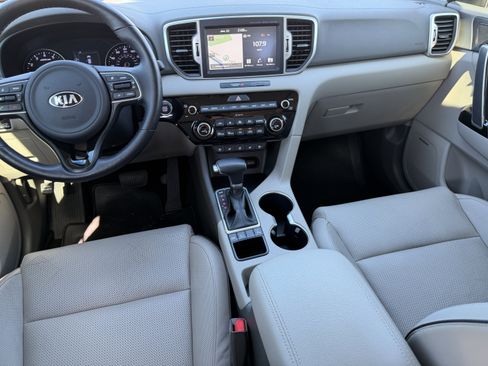 Used 2018 Kia Sportage EX w/ Option Group 040 image 16
