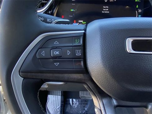 Used 2023 Jeep Grand Cherokee 4WD 4xe image 23