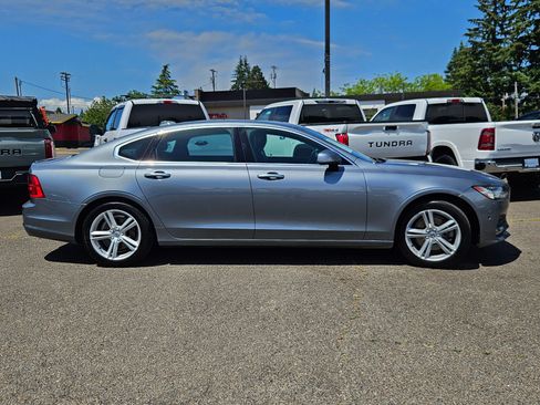 Used 2018 Volvo S90 T5 Momentum w/ Convenience Package AWD/4WD image 6