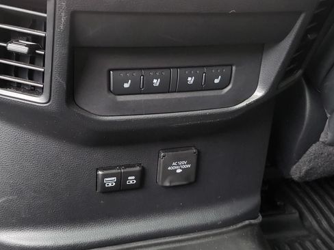Used 2023 Toyota Tundra Capstone AWD/4WD image 15