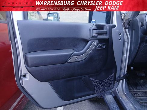 Used 2015 Jeep Wrangler Unlimited Sport w/ Quick Order Package 24S AWD/4WD image 11