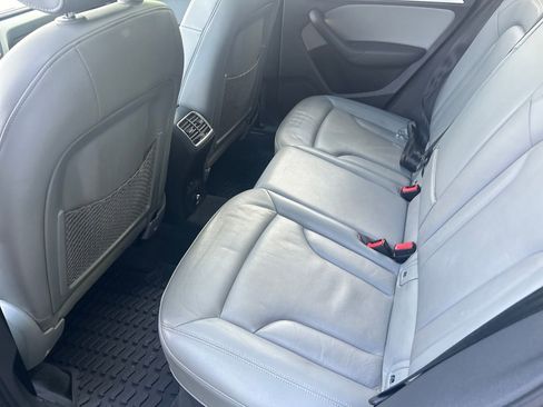 Used 2018 Audi Q3 2.0T Premium w/ Convenience Package AWD/4WD image 28