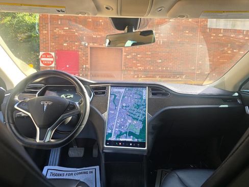 Used 2014 Tesla Model S P85 RWD image 16
