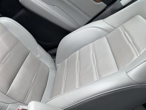Used 2020 Honda CR-V Touring image 22