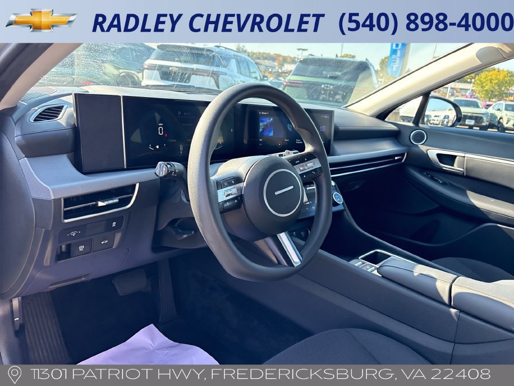 Used 2025 Hyundai Sonata SEL FWD image 4
