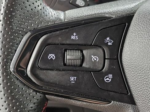 Used 2023 Chevrolet TrailBlazer RS w/ Convenience Package AWD/4WD image 35
