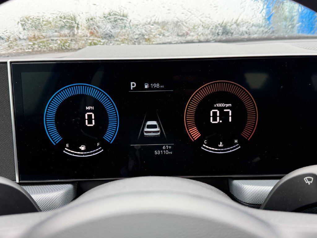 Used 2025 Hyundai Sonata SEL FWD image 38