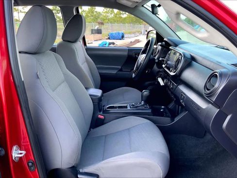 Used 2021 Toyota Tacoma SR w/ SR Convenience Package RWD image 8