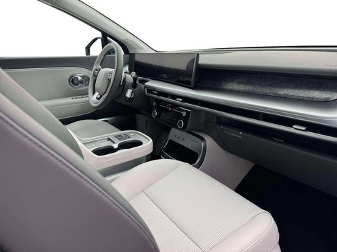 New 2026 Hyundai Ioniq 9 Calligraphy AWD/4WD image 13