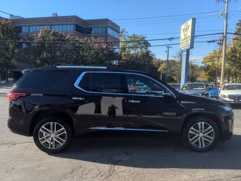 Used 2022 Chevrolet Traverse High Country AWD/4WD image 6