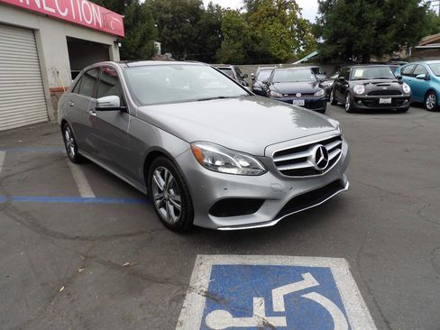 Used 2015 Mercedes-Benz E 250 E 250 BlueTEC 4dr Sedan image 2