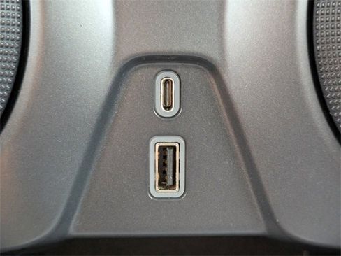 Used 2022 Chevrolet Blazer LT w/ Sound & Technology Package image 26