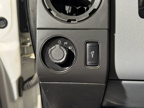 Used 2011 Ford F250 XL w/ Skid Plate Pkg AWD/4WD image 9