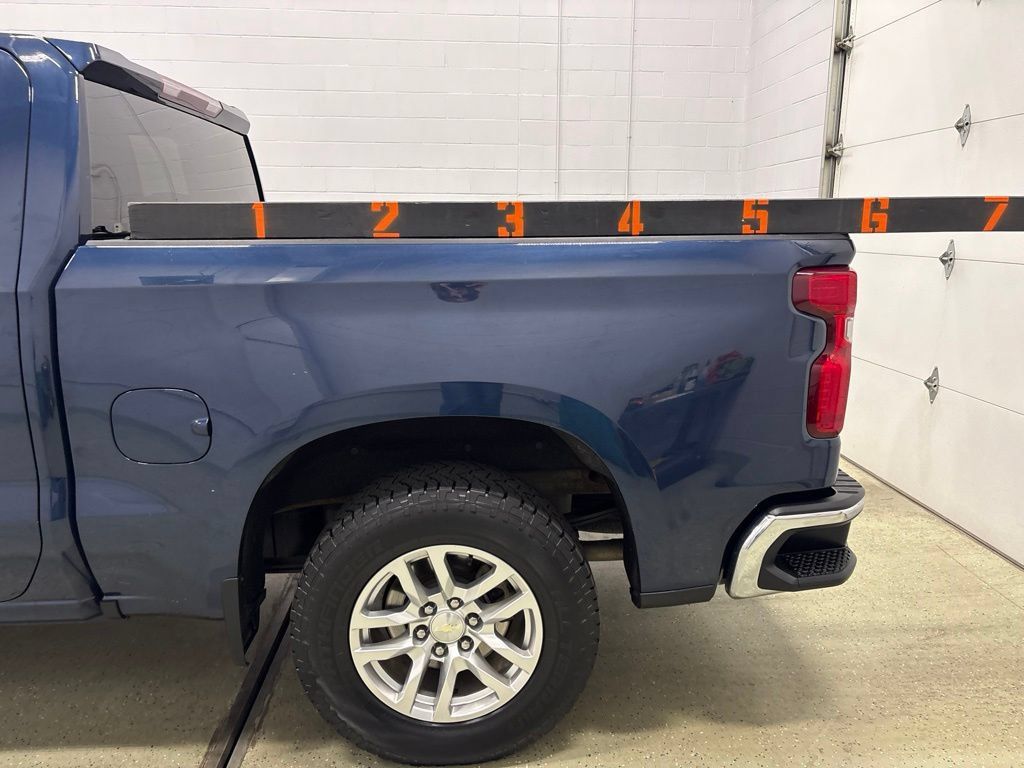 Used 2020 Chevrolet Silverado 1500 LT w/ All-Star Edition AWD/4WD image 12