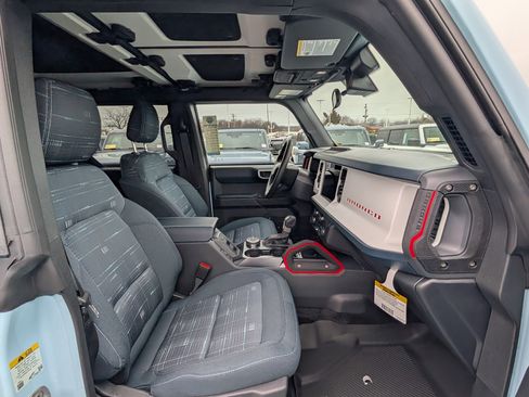 New 2025 Ford Bronco Heritage Edition image 6