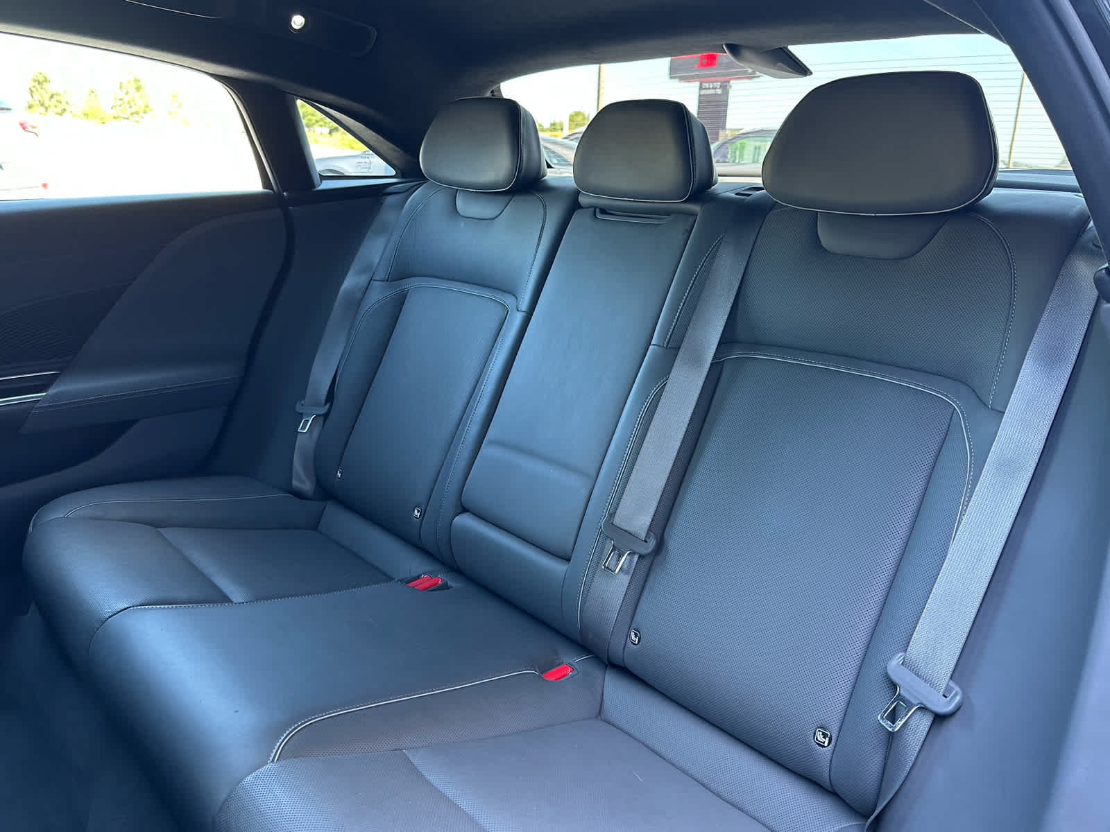Used 2024 Lucid Air Touring AWD/4WD image 10