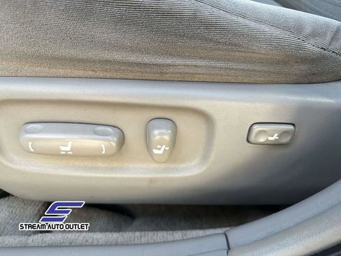 Used 2005 Toyota Camry LE image 13