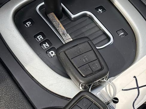 Used 2008 Pontiac G8 image 36