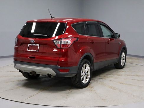 Certified 2017 Ford Escape SE image 11