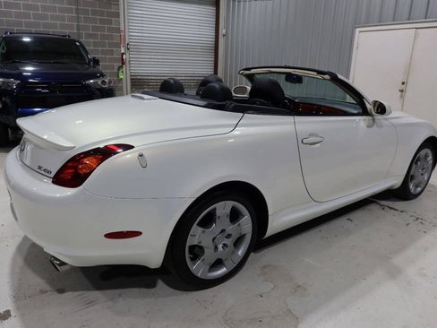 Used 2005 Lexus SC 430 Convertible RWD image 5