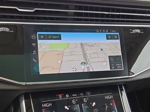 Used 2023 Audi Q8 Premium Plus w/ Premium Plus Package image 19