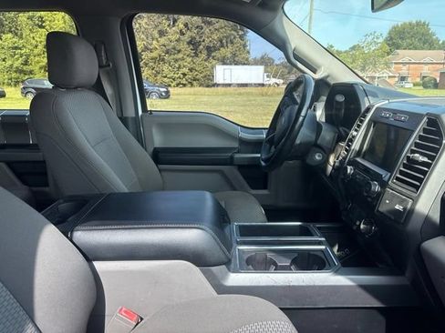 Used 2019 Ford F150 XLT w/ Equipment Group 302A Luxury AWD/4WD image 16
