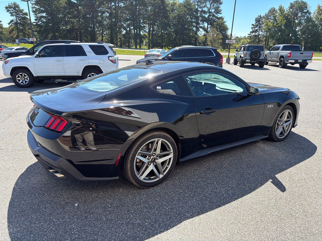 Used 2024 Ford Mustang GT RWD image 10
