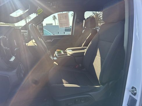 Used 2024 Chevrolet Silverado 3500 LT w/ Convenience Package image 12