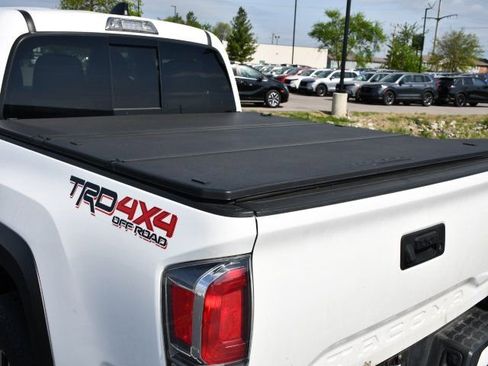 Used 2023 Toyota Tacoma TRD Off-Road w/ Advanced Technology Package image 10