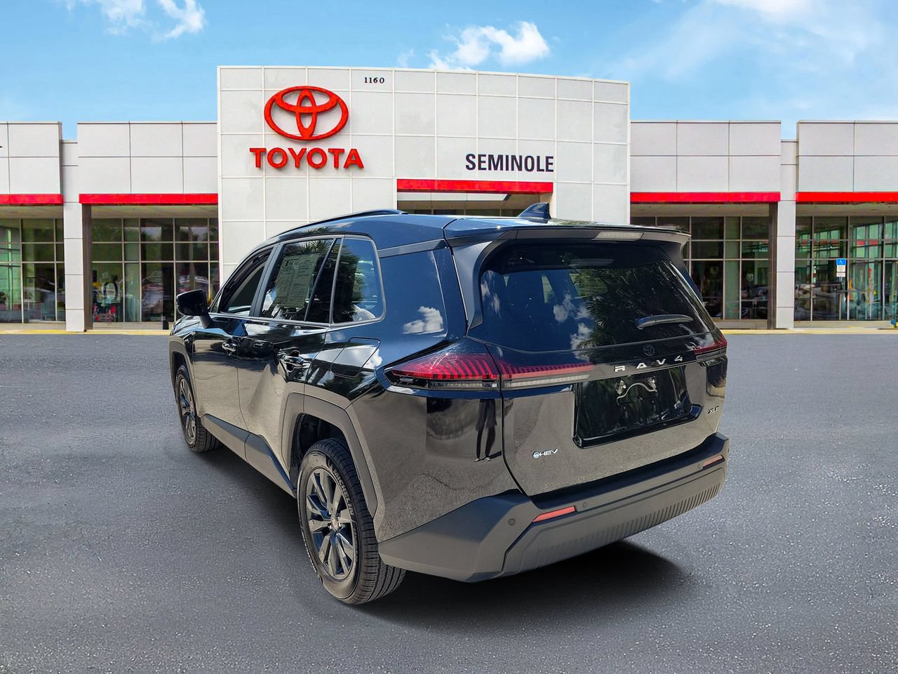 Used 2026 Toyota RAV4 XLE Premium FWD image 4