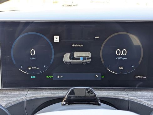 Used 2024 Hyundai Santa Fe Limited image 30