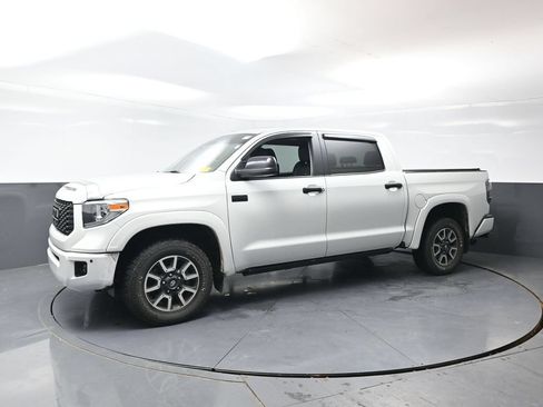 Used 2021 Toyota Tundra Platinum AWD/4WD image 9