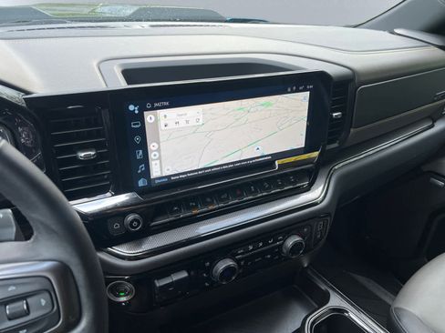 Used 2022 Chevrolet Silverado 1500 ZR2 w/ Technology Package image 15