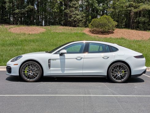 Certified 2023 Porsche Panamera 4 Platinum Edition w/ Assistance Package AWD/4WD image 2