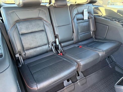 New 2025 Lincoln Navigator Black Label image 5