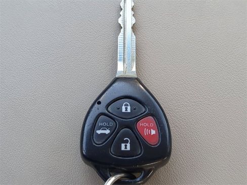 Used 2011 Toyota Avalon image 27