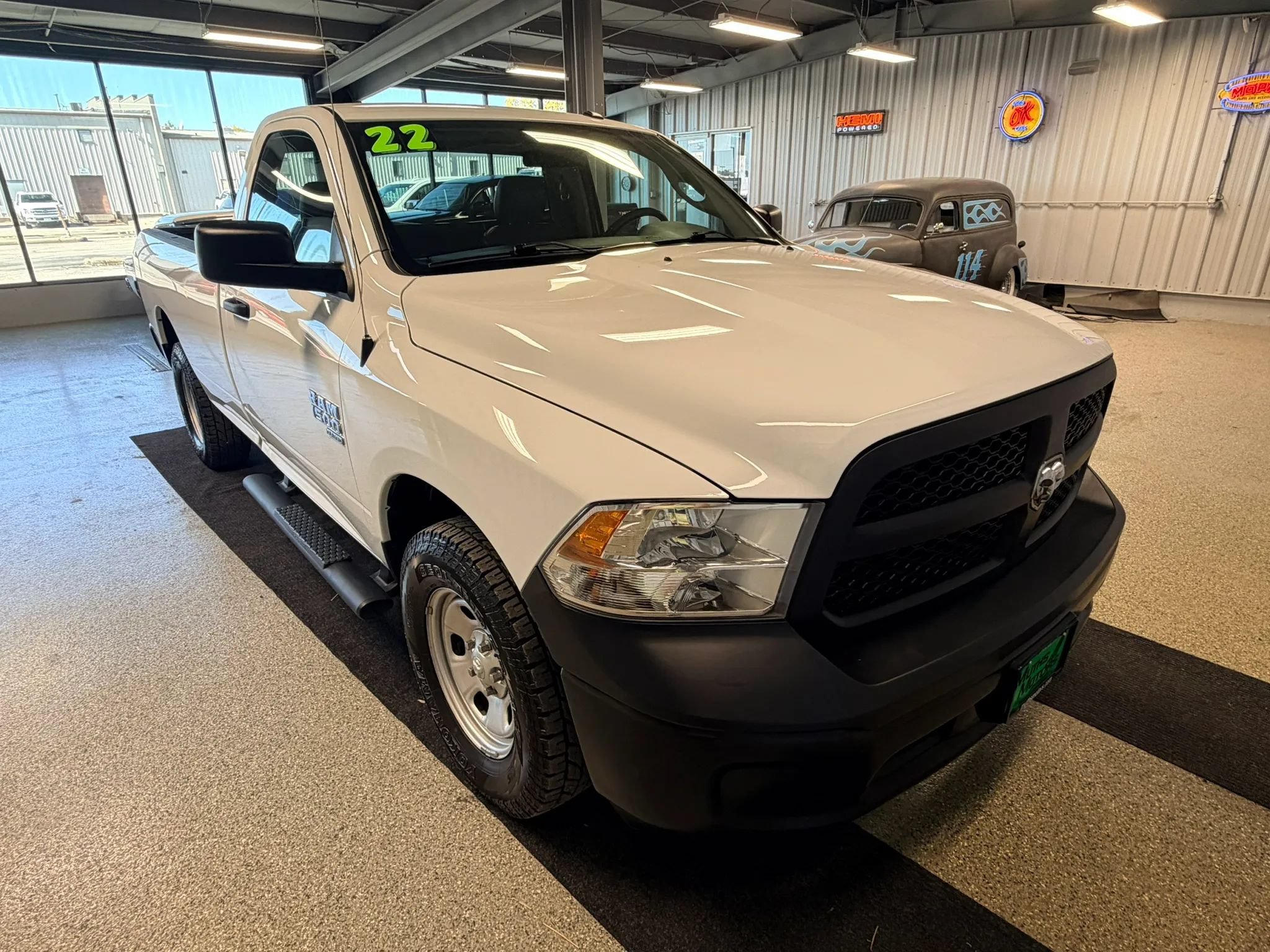 Used 2022 RAM 1500 Tradesman w/ Power & Remote Entry Group AWD/4WD image 2