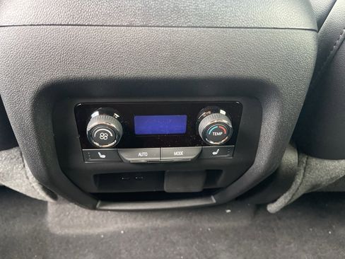 New 2026 Chevrolet Traverse High Country image 19