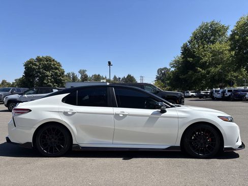 Used 2020 Toyota Camry TRD FWD image 5