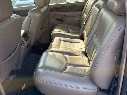 Used 2003 Chevrolet Avalanche 4x4 w/ Suspension Package, Off-Road image 9