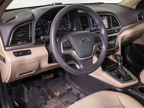 Used 2018 Hyundai Elantra SEL image 4