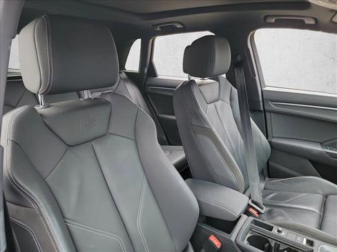 Used 2020 Audi Q3 2.0T Prestige w/ Prestige Package image 15