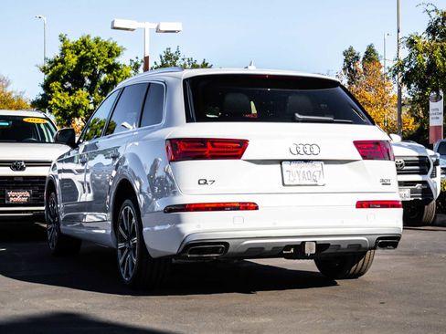 Used 2017 Audi Q7 3.0T Premium Plus image 9
