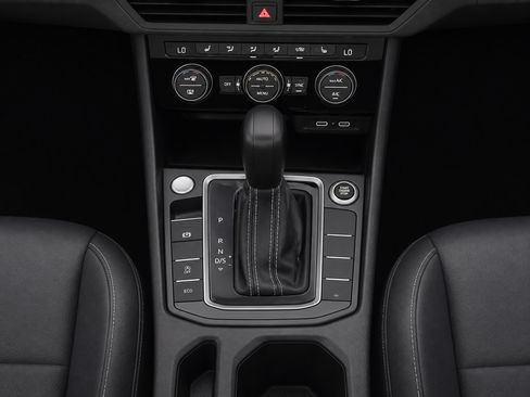 Used 2021 Volkswagen Jetta SE FWD image 17